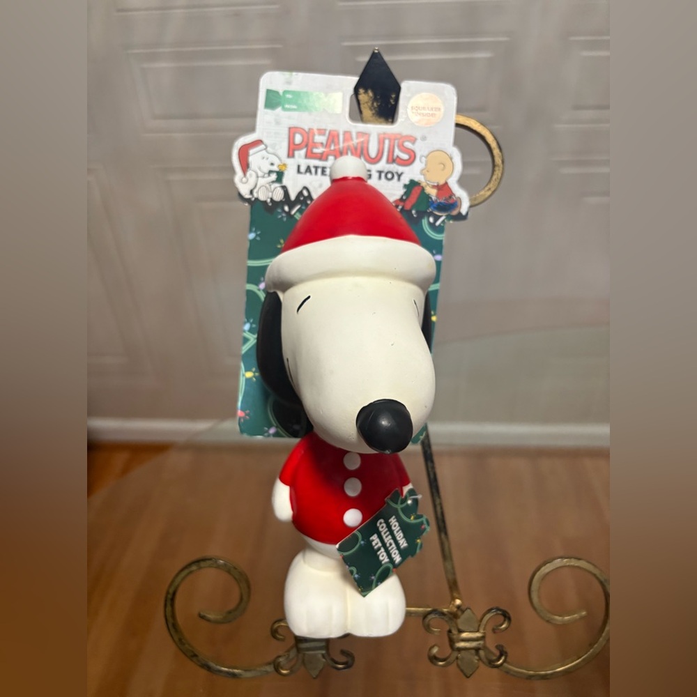 Brand New GMASON Peanut Latex Dog Toy With Squeaker 10”